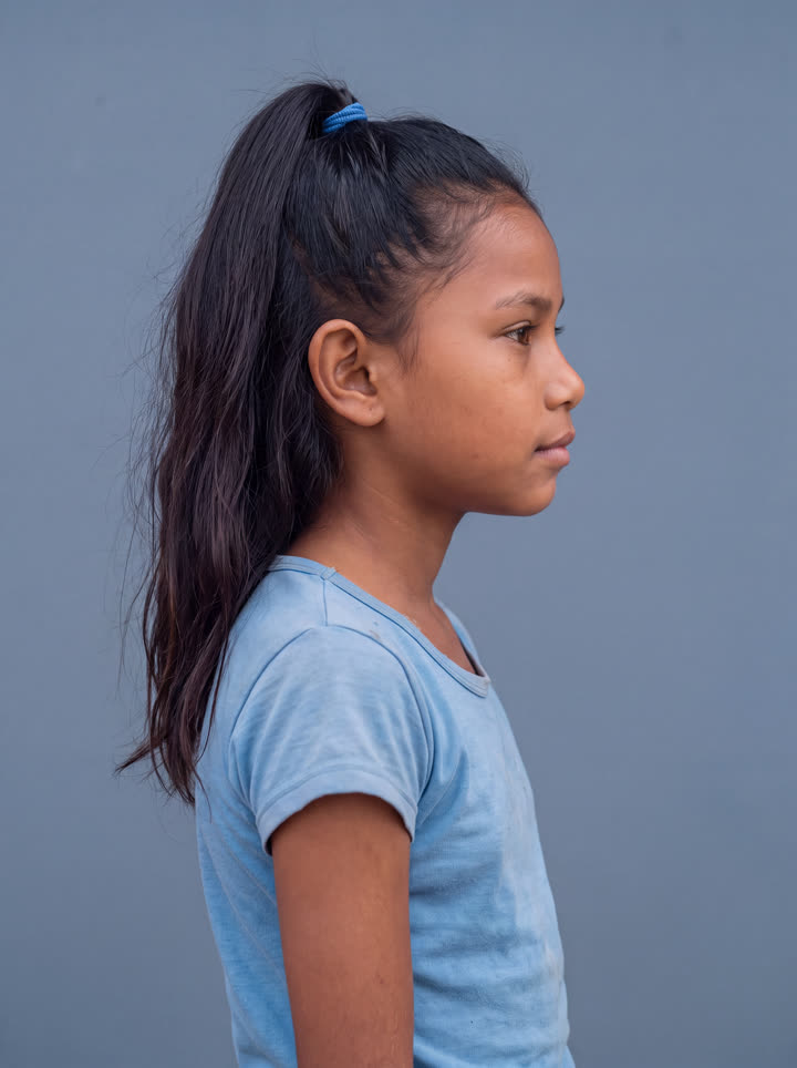 Luzia, perfil